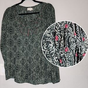 Velvet By Graham & Spencer Embroidered Green Long Sleeve Top Size Large